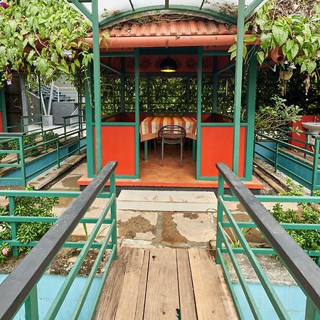 Отель Vidya Residency Thrissur Экстерьер фото