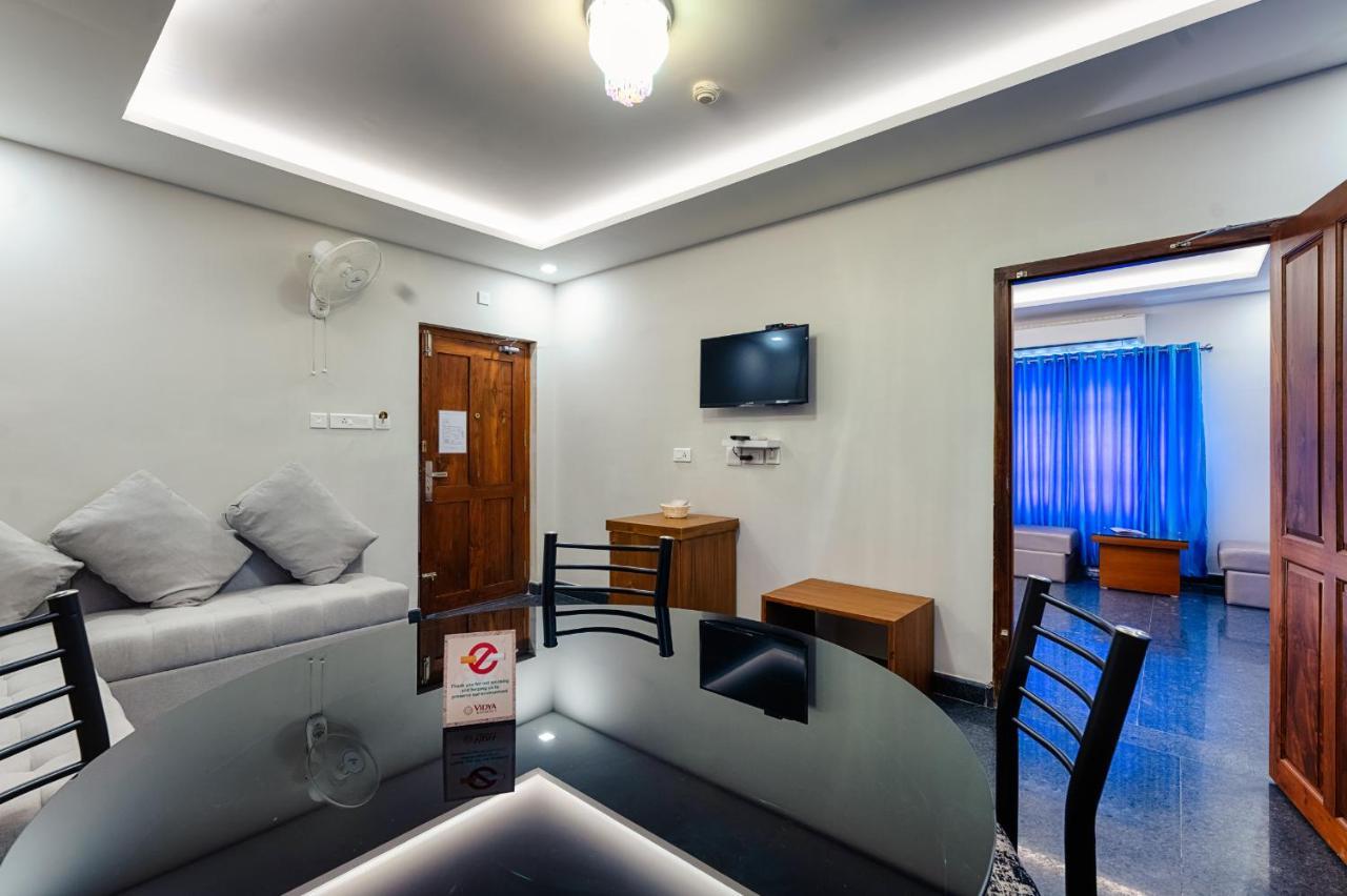 Отель Vidya Residency Thrissur Экстерьер фото