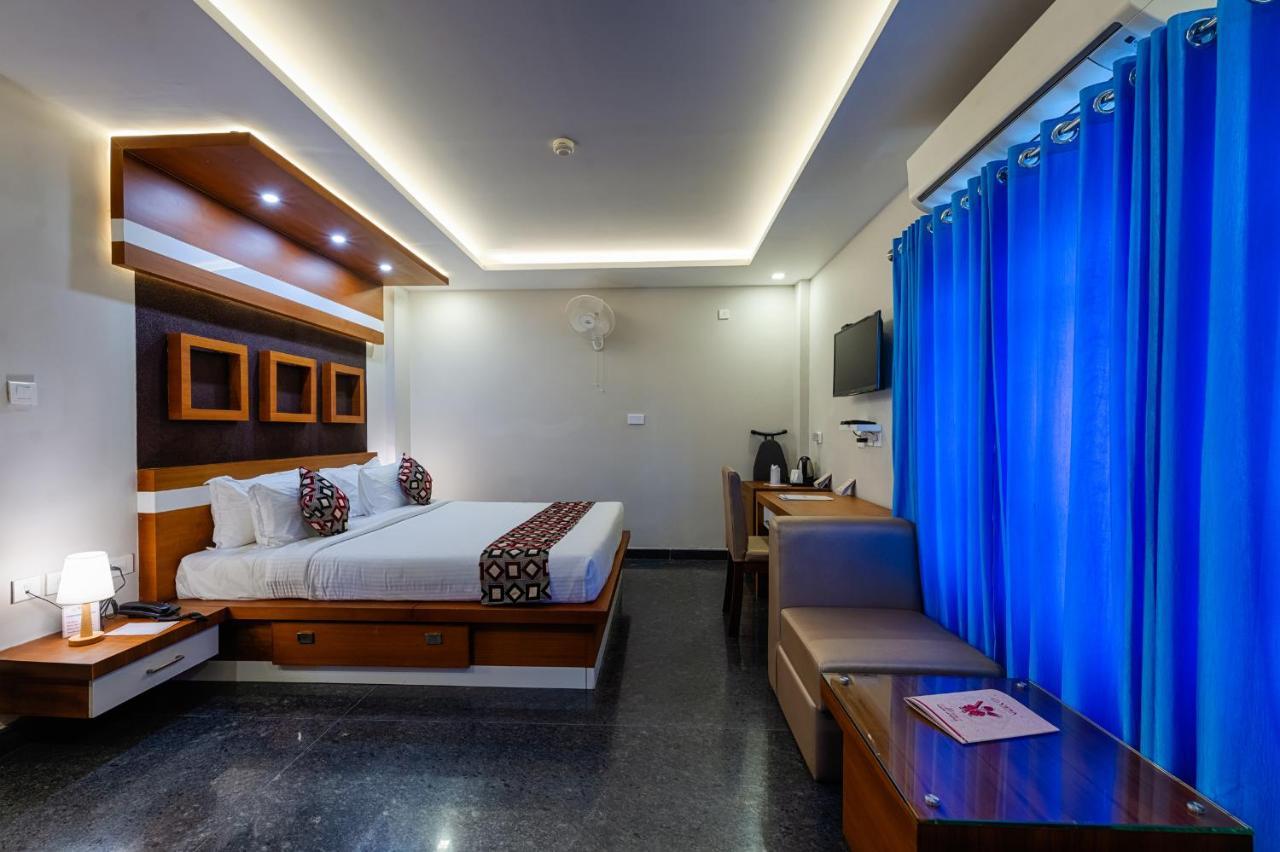 Отель Vidya Residency Thrissur Экстерьер фото