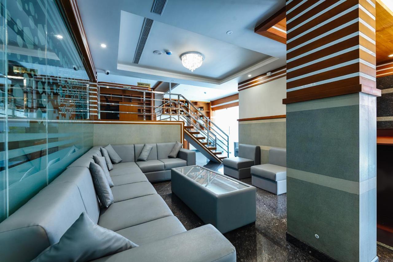 Отель Vidya Residency Thrissur Экстерьер фото
