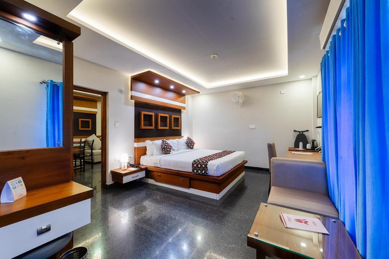 Отель Vidya Residency Thrissur Экстерьер фото