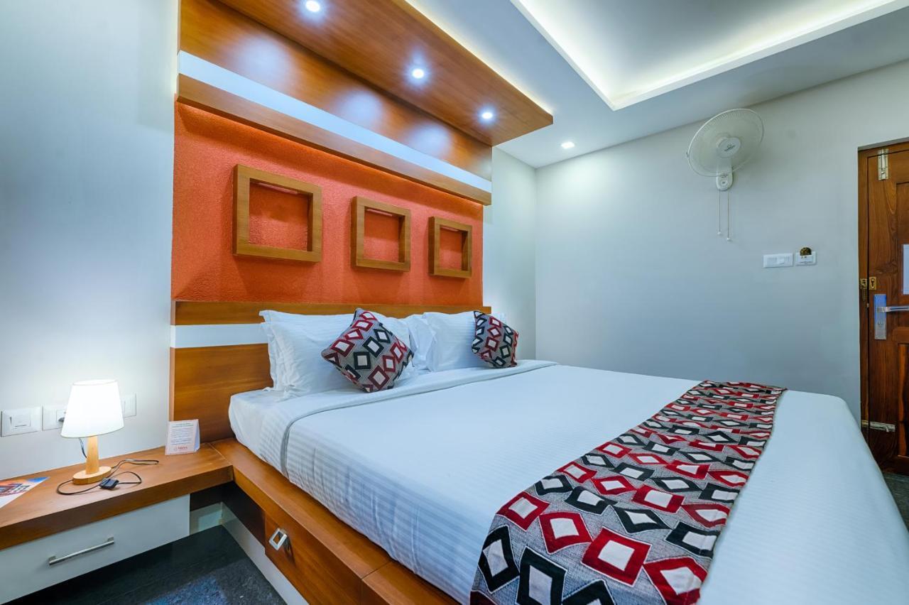 Отель Vidya Residency Thrissur Экстерьер фото